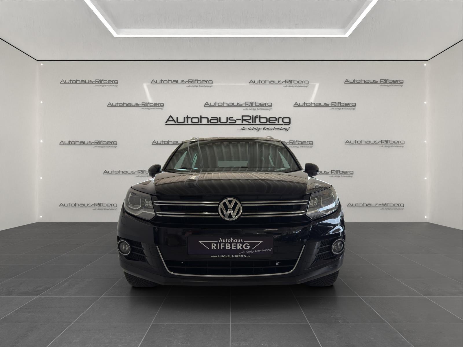 Volkswagen Tiguan 1.4 TSI LOUNGE SPORT& STYLE/19Z/PANO/AHK