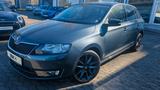 Skoda Rapid Spaceback Emotion Plus 1.4i 1.Hand - Skoda Rapid mit Panoramadach