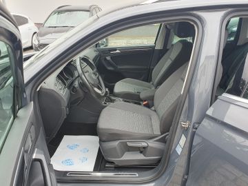 Volkswagen Tiguan - 11
