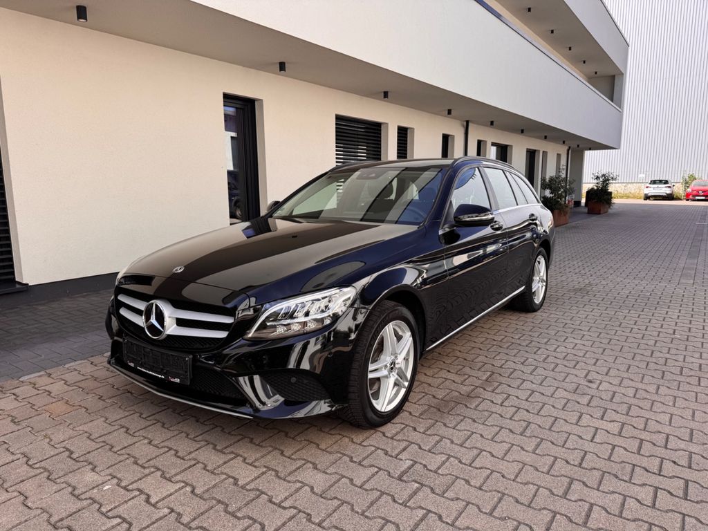 Image of Mercedes-Benz C 200