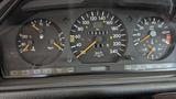 Mercedes-Benz E 300 - Oldtimer: Limousine