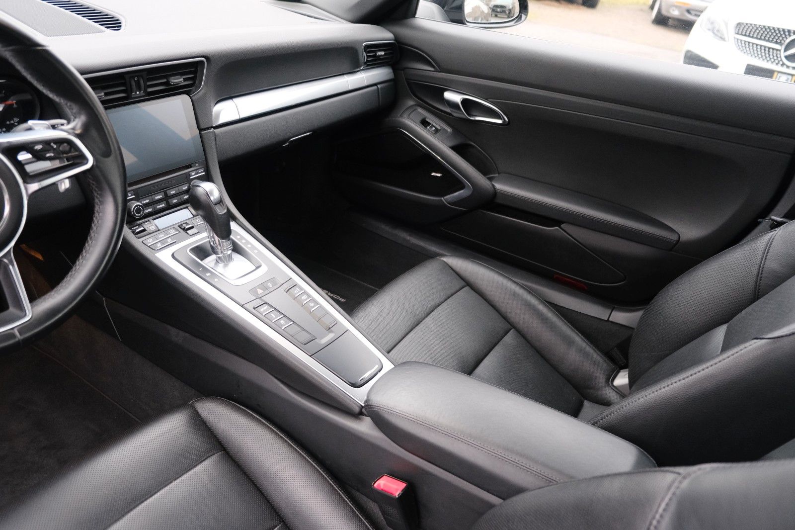 Fahrzeugabbildung Porsche 911 PDK/Bose/Sportabgas/20 Zoll Spyder RS/Approv