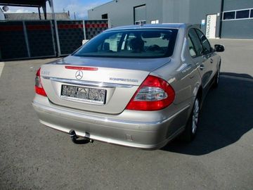 Mercedes E 200 - 6