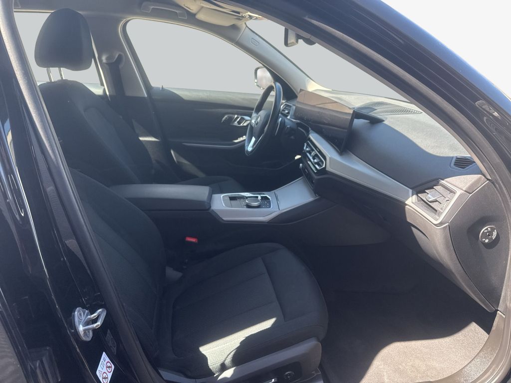 BMW 318d Touring Aut. AHK Navi Komfortzugang PDC foto 14