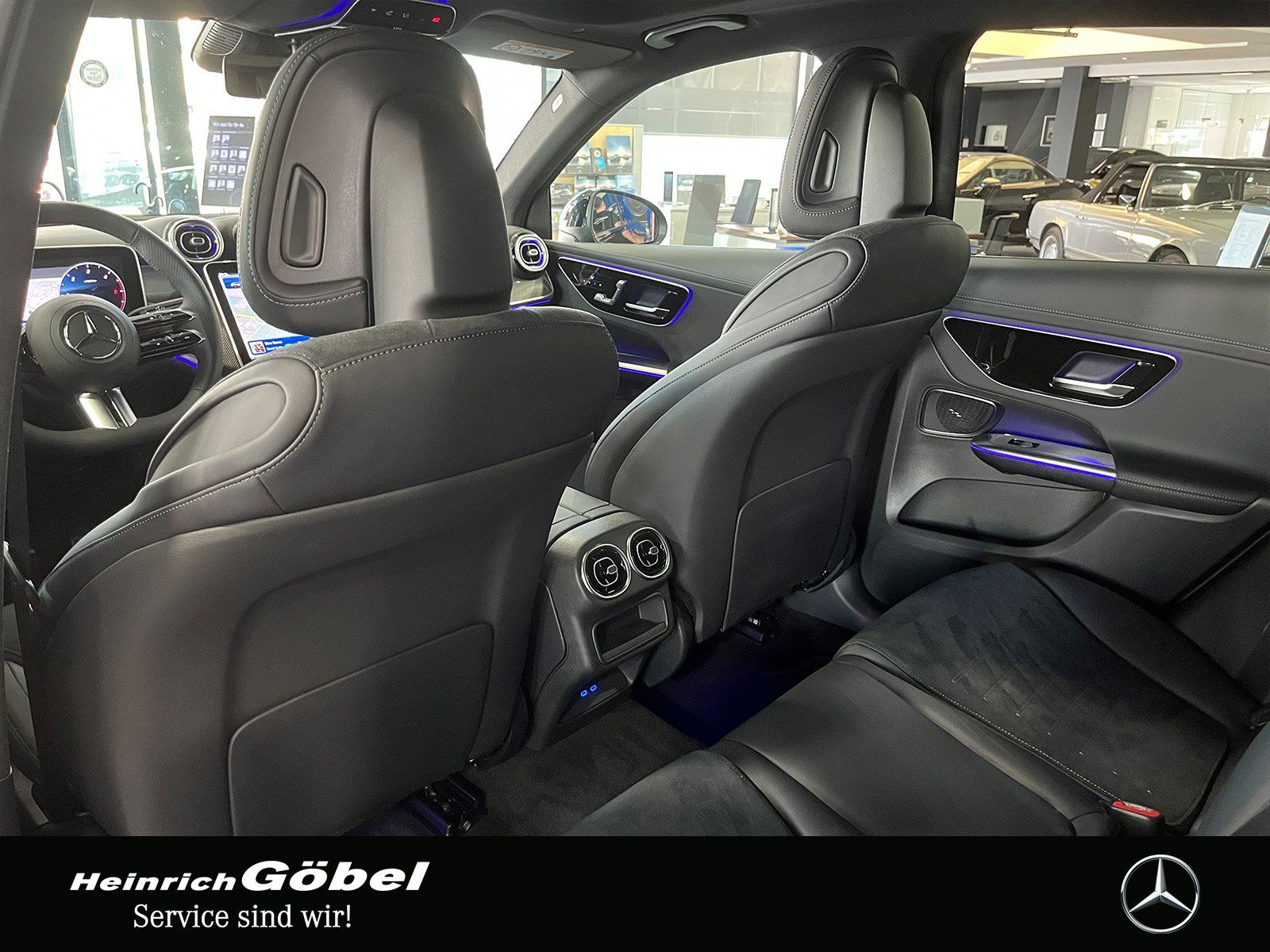 Fahrzeugabbildung Mercedes-Benz GLC 220 d AMG+PANO+AHK+MEMORY+360°+NIGHT+CARPLAY
