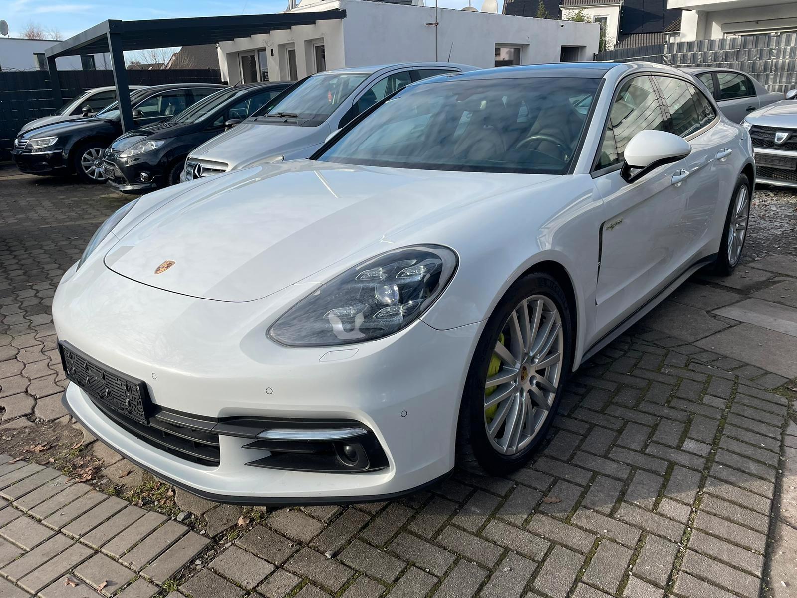 Porsche Panamera Sport Turismo4 E-Hybrid,Pano,Kamera,ATM
