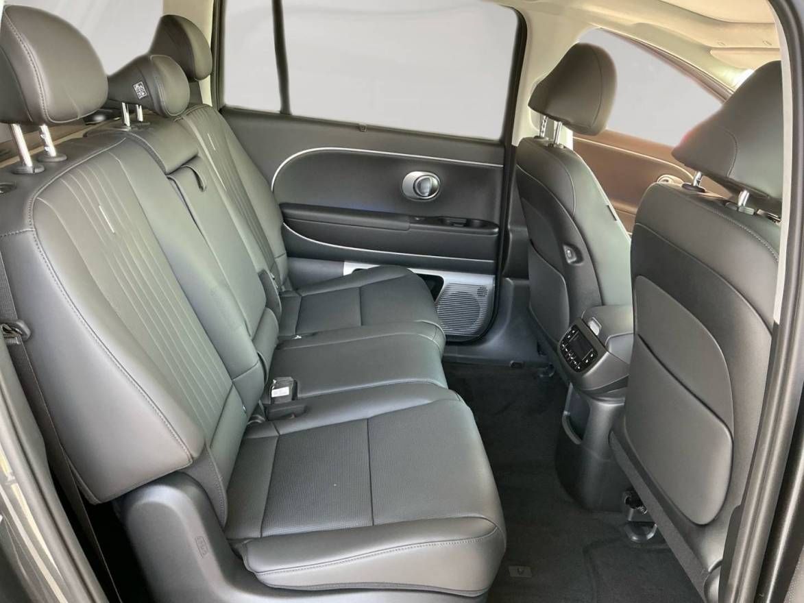 Fahrzeugabbildung Hyundai IONIQ 9 7-Sitzer UNIQ Panorama-Glas-Schiebedach