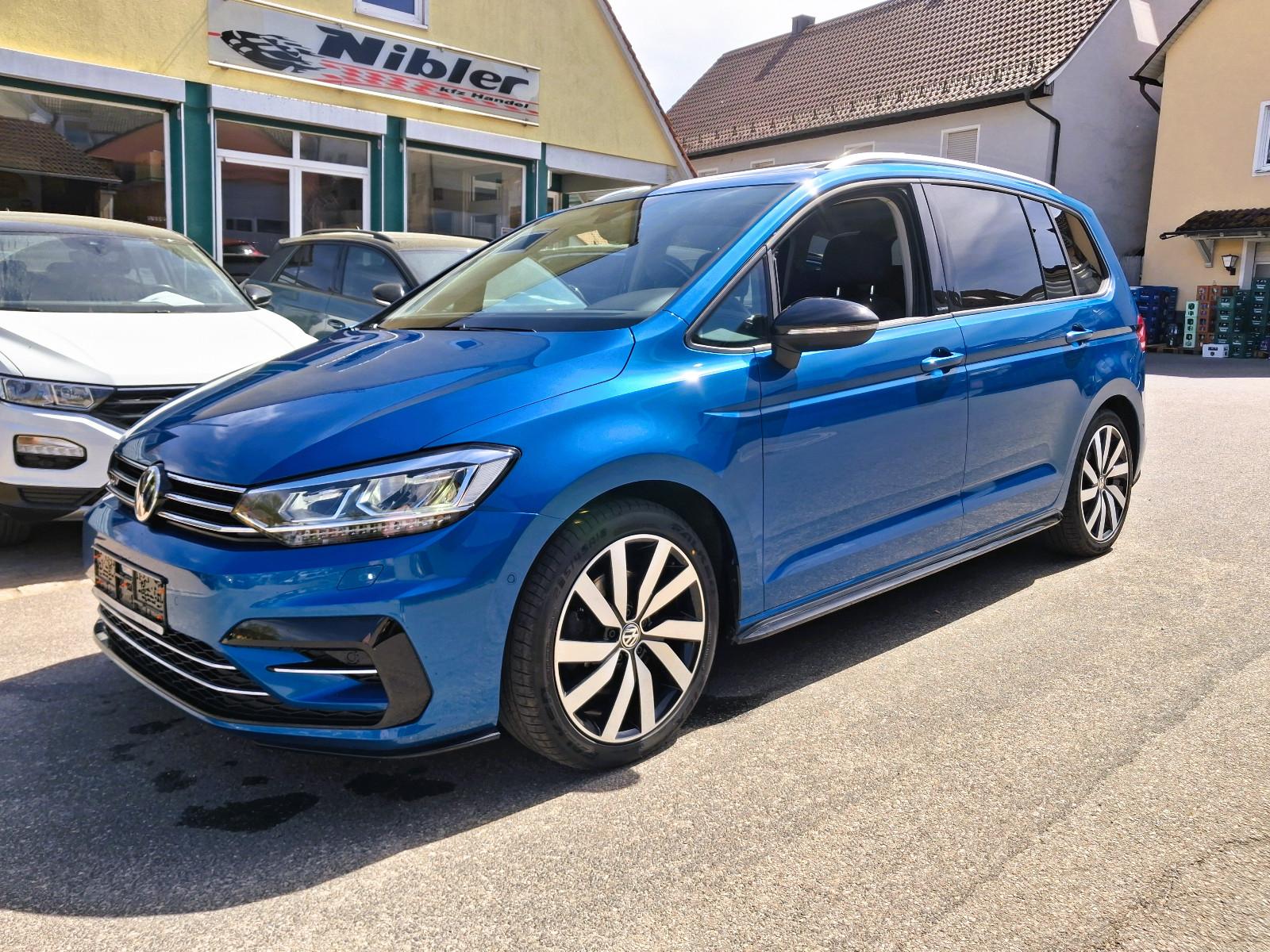 Volkswagen Touran 1.5 TSI DSG R-LINE 1.HAND+LED+PANO+KAMERA