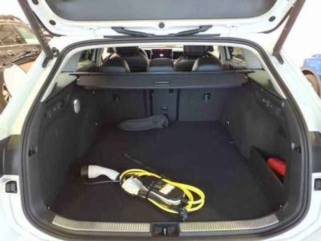 Volkswagen Passat Variant - Bild 8