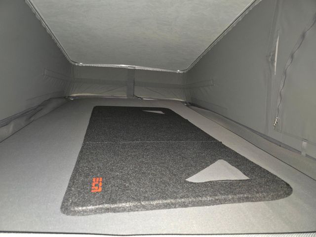 Alpincamper Vivaro Alpincamper | 5 Sitzer | Aufstelldach