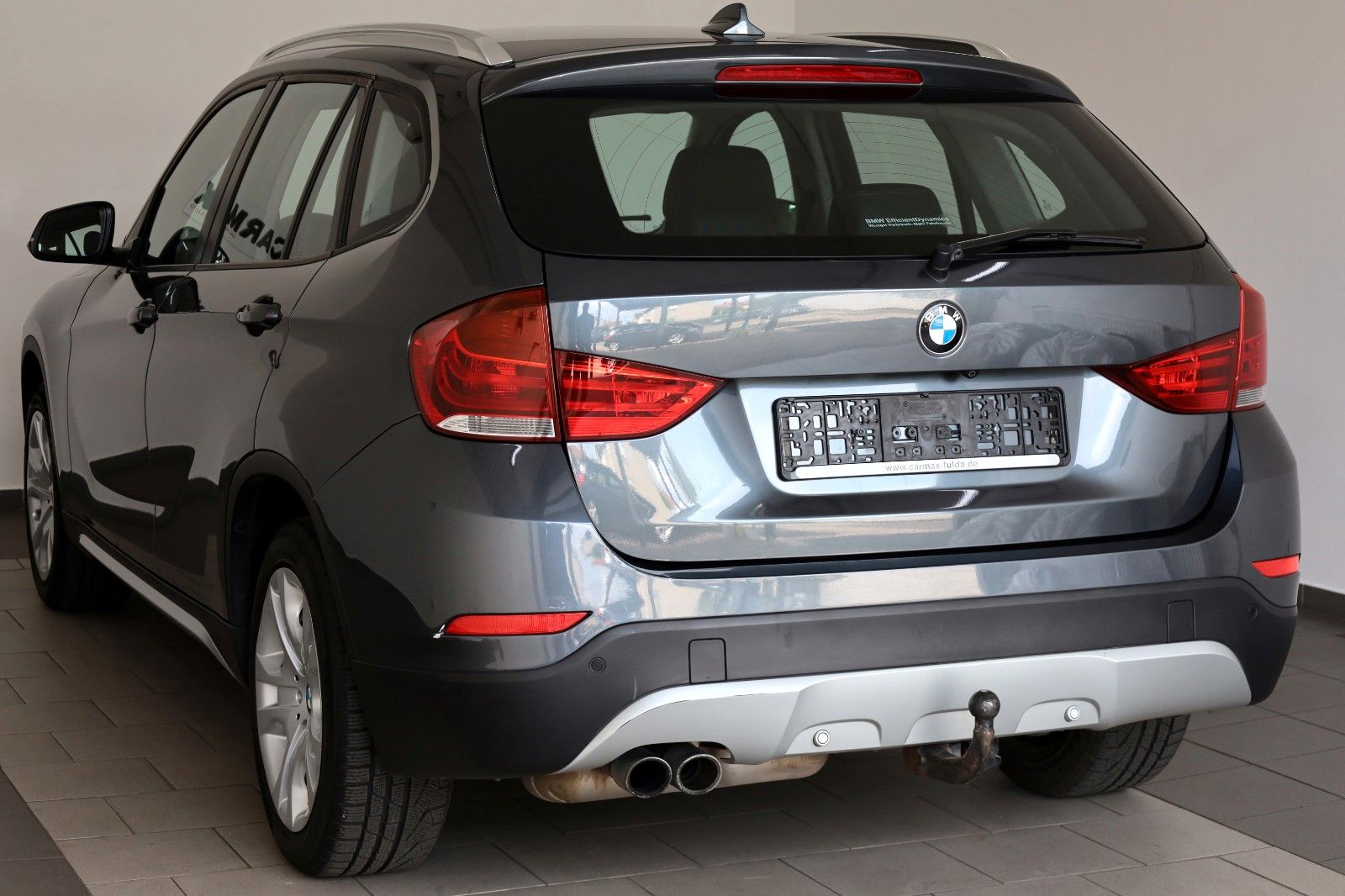 Fahrzeugabbildung BMW X1 20i xDrive XLine Navi,Xenon,Kamera,SH,PDC,AHK