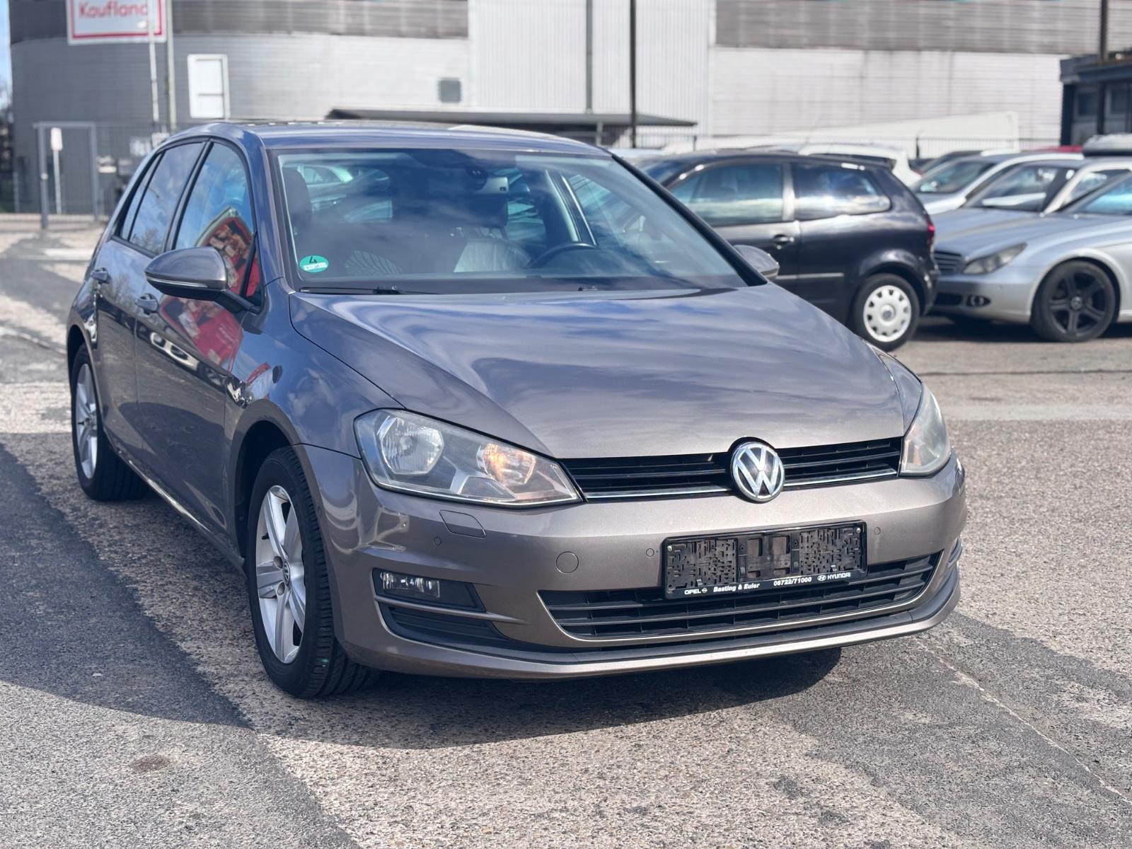 Volkswagen Golf 1.6 TDI Comfortline BMT*Navi*Massage*SHZ