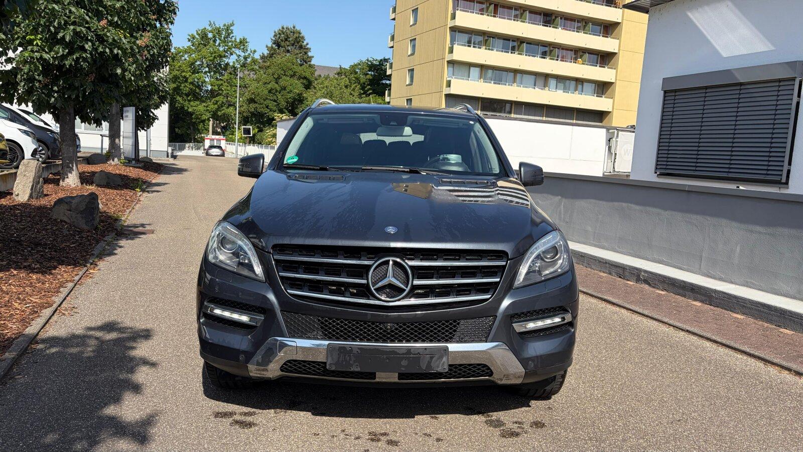 Mercedes-Benz ML 500 4M H&K*AHK*MEMO*SITZLÜFTUNG*HEADUP*8-FACH