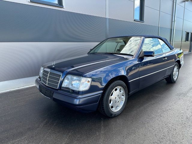 Mercedes-Benz Mercedes Benz W124 E320 Cabrio - Topzustan...