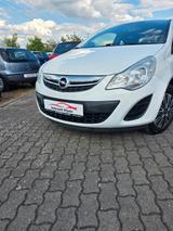 Opel Corsa D Selection - Opel Corsa Selection mit Benzin-Antrieb