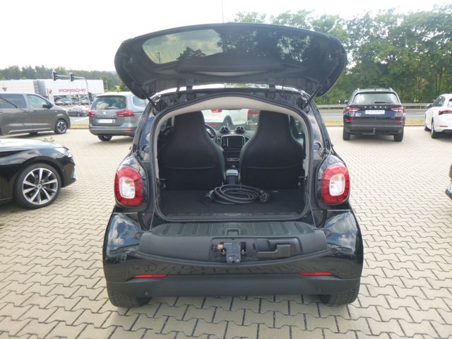 Fahrzeugabbildung Smart fortwo coupe electric drive / EQ >25.304 KM<