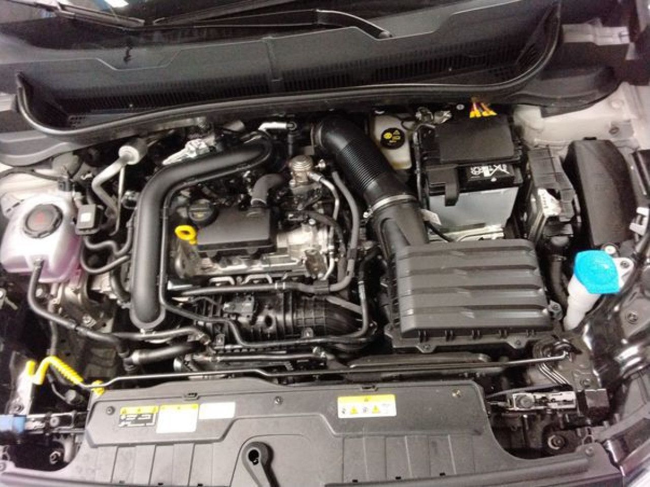 Volkswagen T-Cross - Bild 8