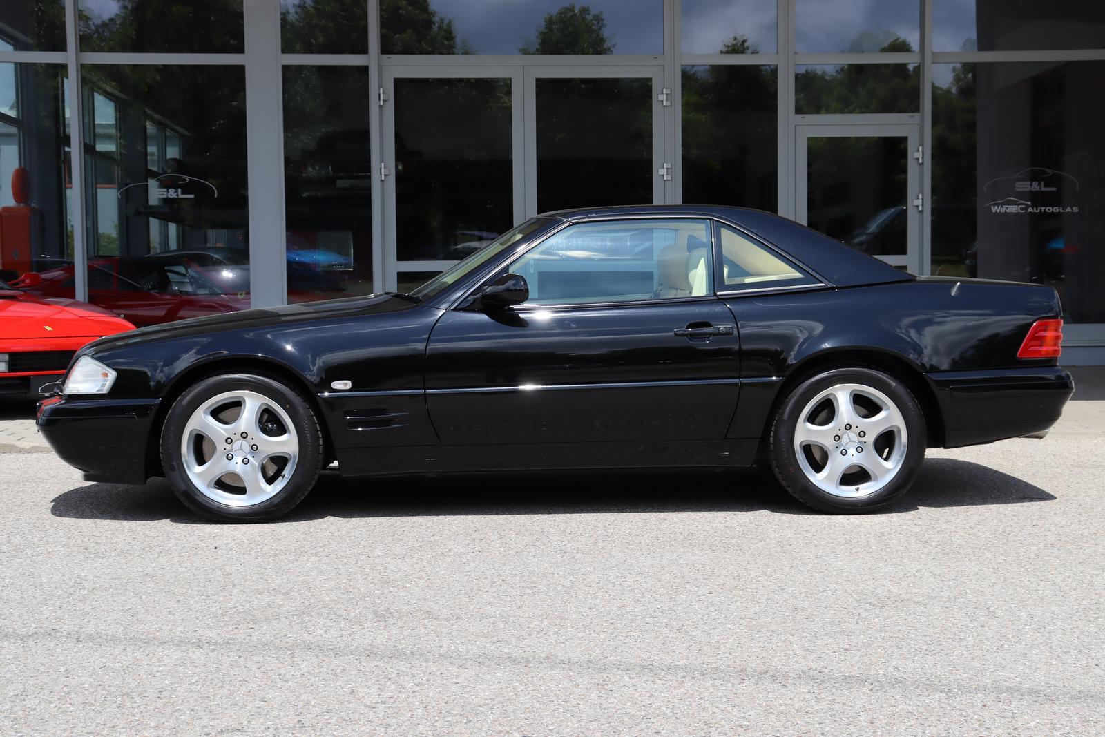 Mercedes-Benz SL 320 3.2 V6 / NAPPA-HELIOS / Verdeck schwarz
