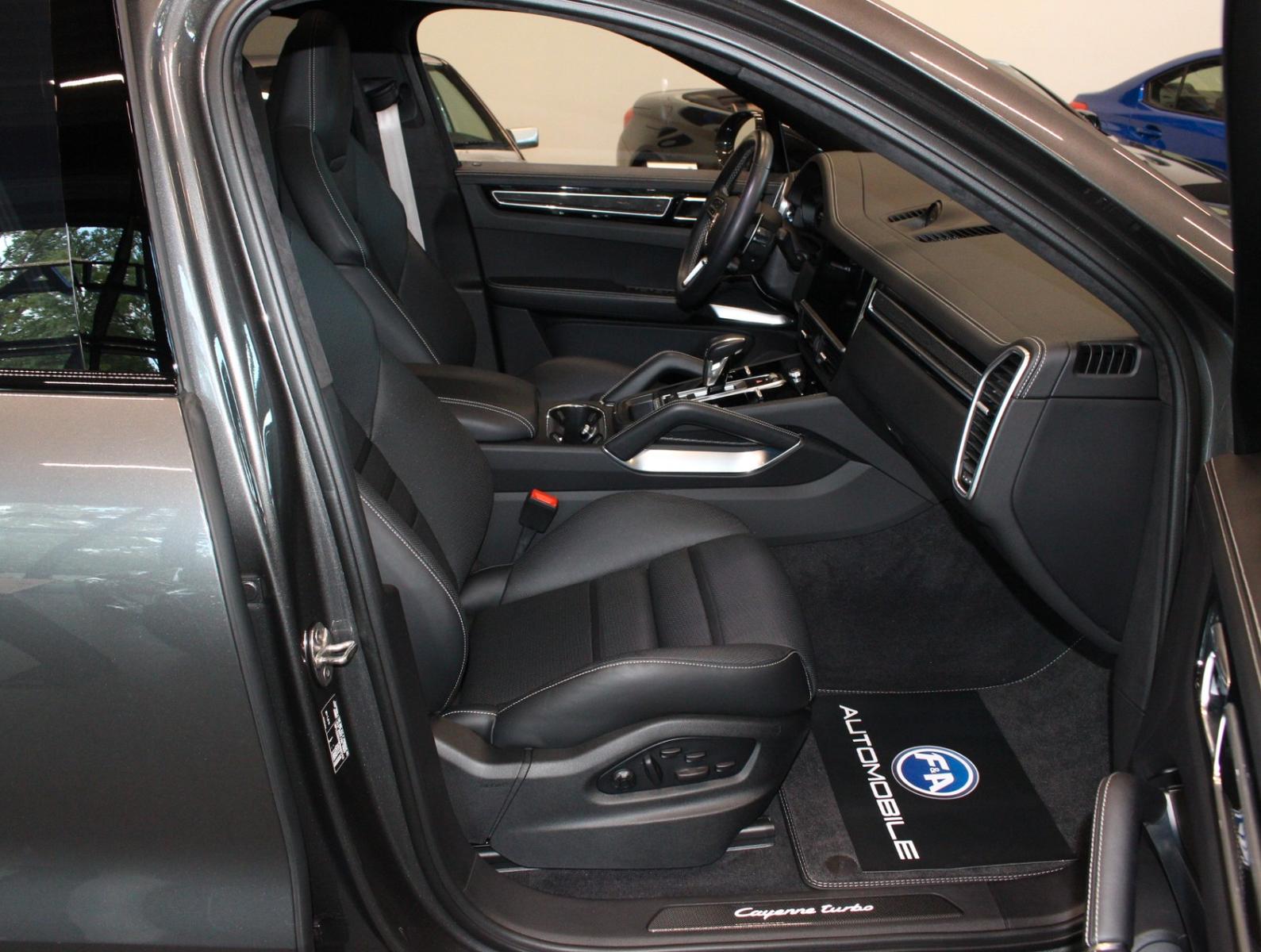 Porsche Cayenne Turbo SportDesign-Paket|Carbon|PSCB|PDCC
