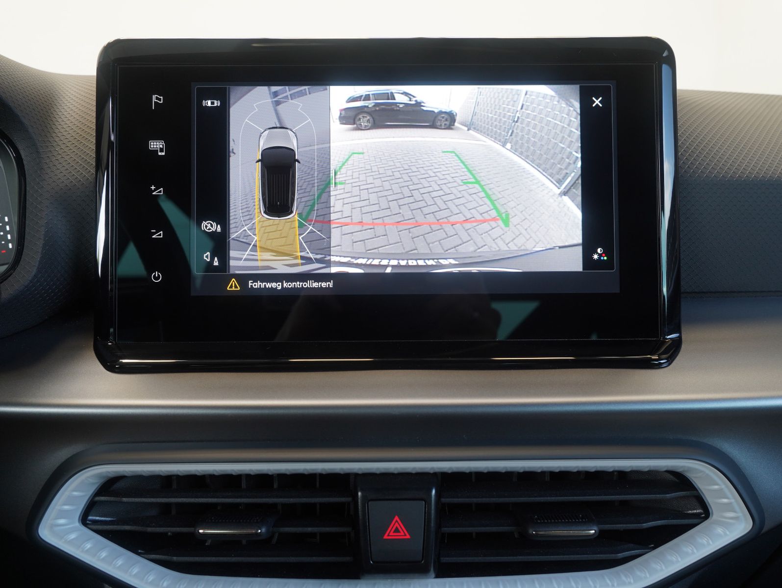 Fahrzeugabbildung SEAT Arona 1.5 TSI 110 kW FR Black Edition