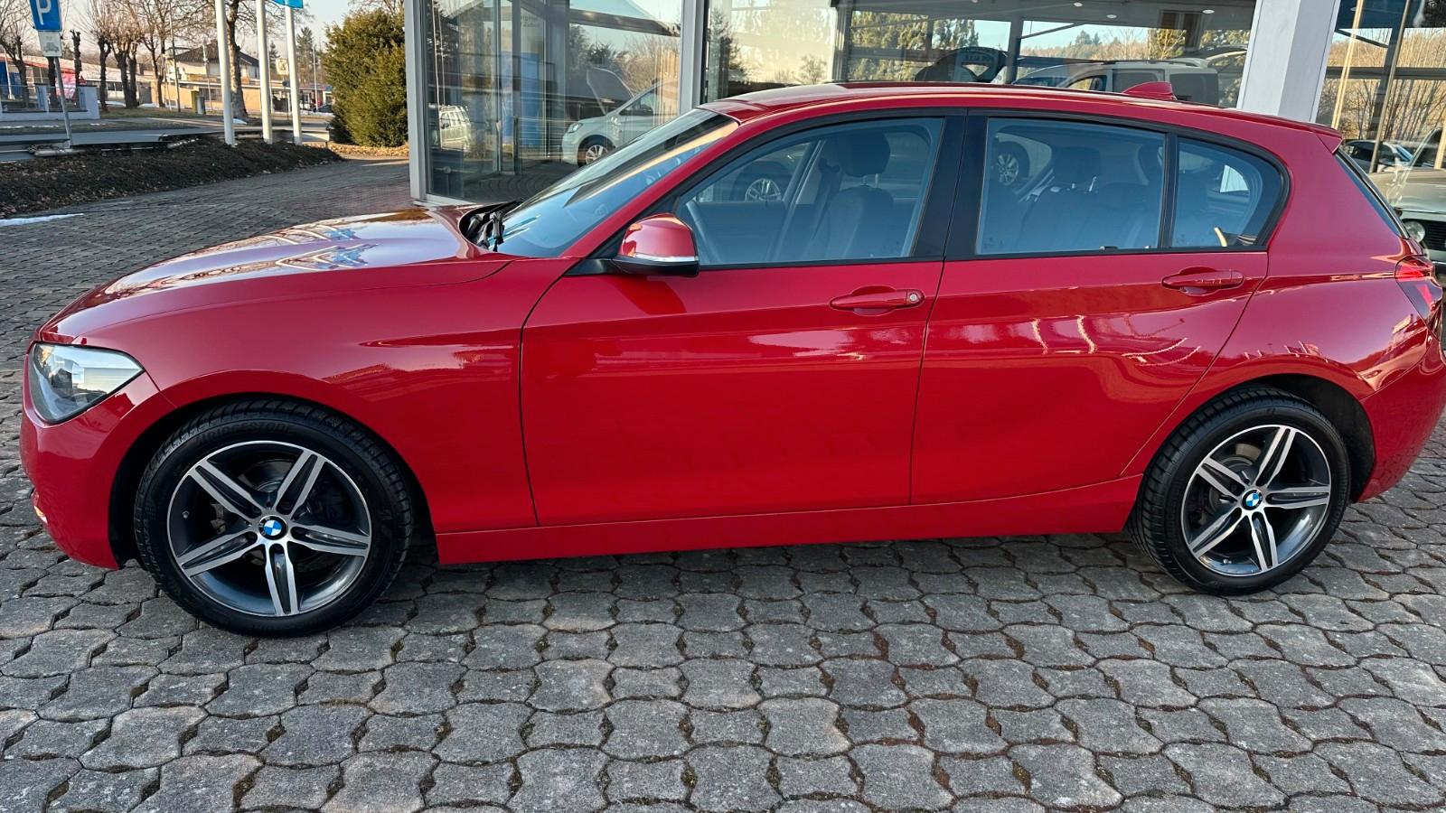 BMW 116 1 Limousine 5-trg. 116 i Navi Osteraktion