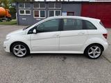 Mercedes-Benz B 180 BlueEFFICIENCY - - gebrauchte Mercedes-Benz B 180 aus dem Jahr 2010