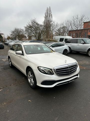MERCEDES-BENZ Mercedes E220d
