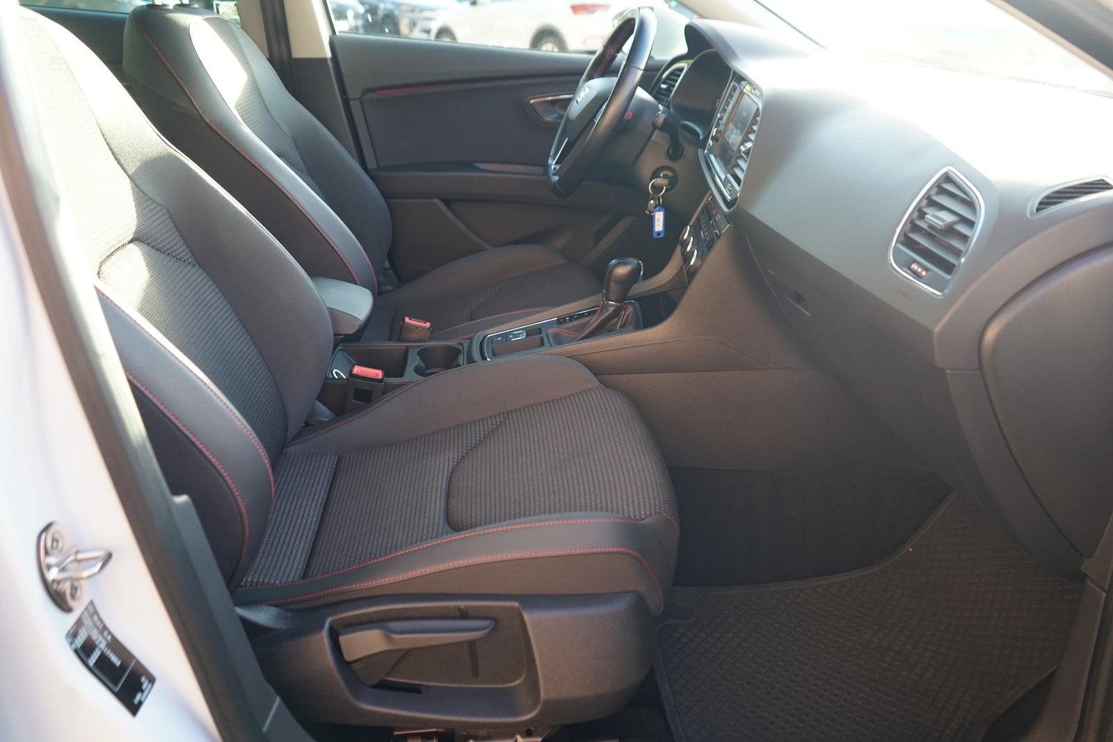 Seat Leon ST 1.8 FR DSG LED Navi AHK Sitzheizung PDC