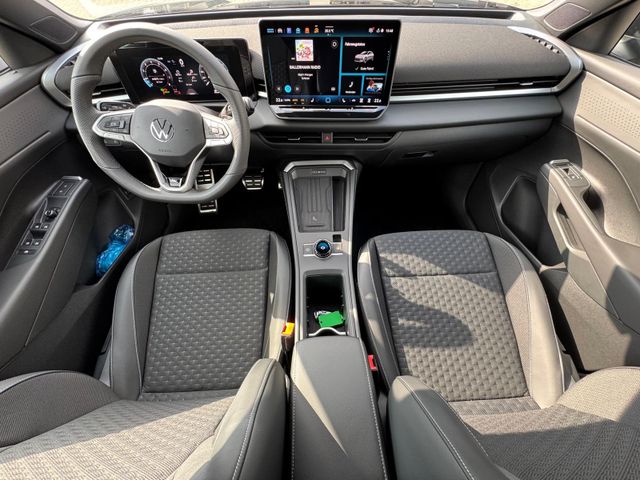 T-Roc 1.5 eTSI 150PS DSG R-Line AHK/ACC/APP/RFK