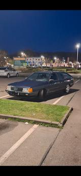 Audi 100 - Audi 100 mit Benzin-Antrieb: Kombi
