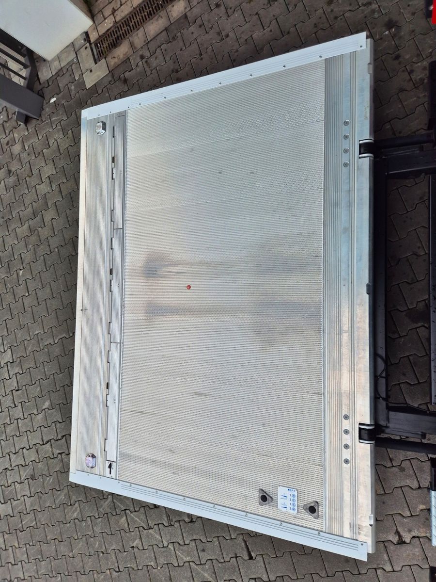 Fahrzeugabbildung Iveco Eurocargo ML160E28/P LBW Bär ThermoKing T-1200R