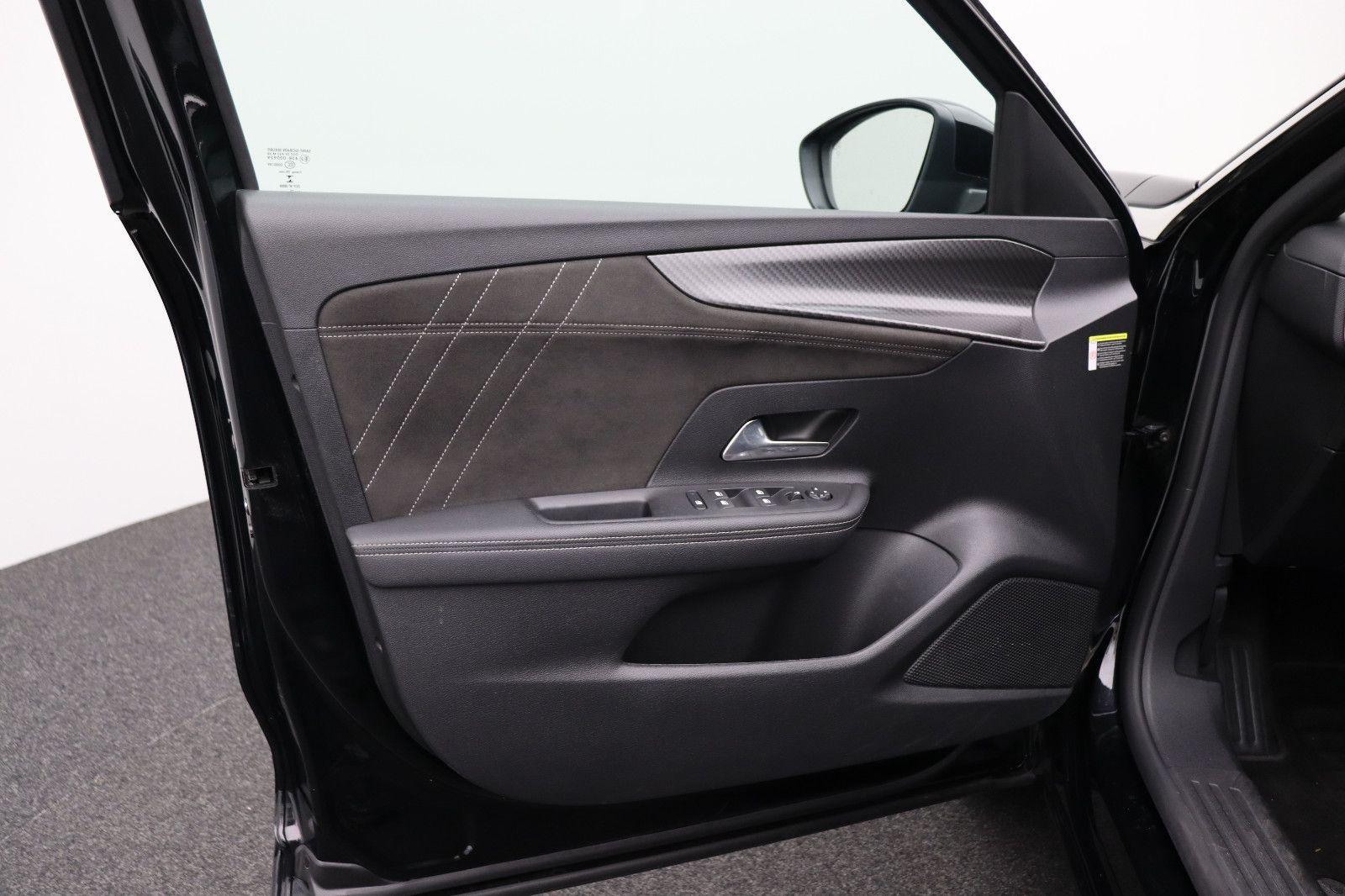 Fahrzeugabbildung Opel Mokka e Ultimate LED/RK/ACC/SH/AppleCP