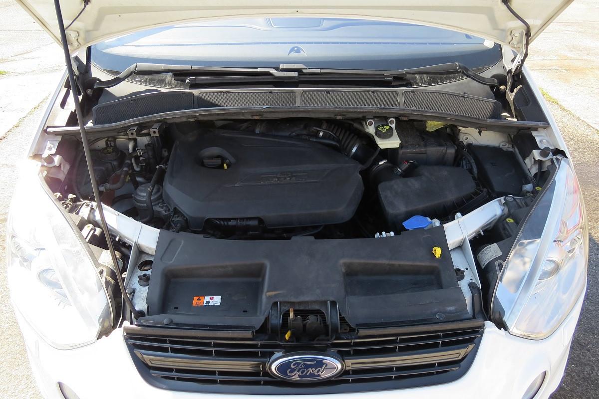 Ford S-MAX 2011 — photo 8