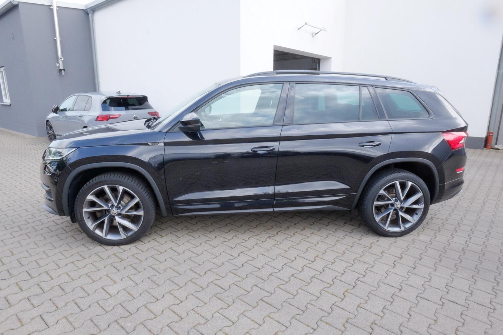 Skoda Kodiaq 2.0TDI DSG 4x4 Sportl/LED/Pan/Kam/20Z/AHK