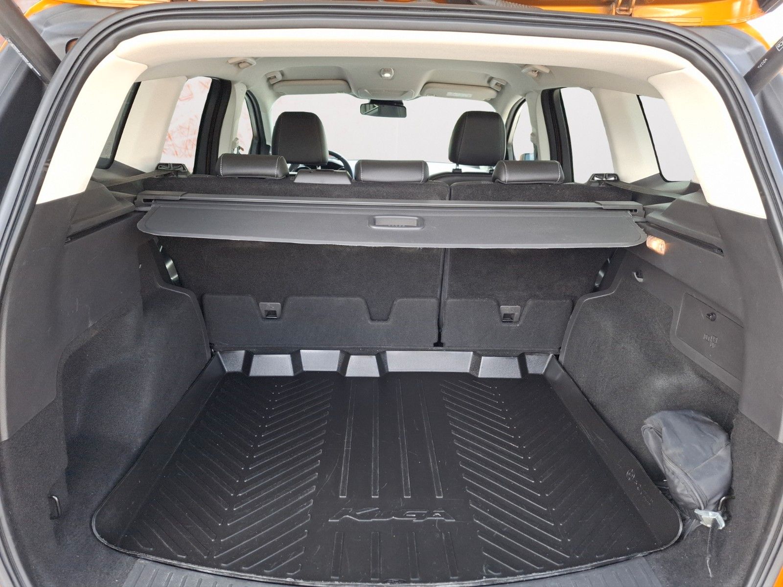 Fahrzeugabbildung Ford Kuga Titanium