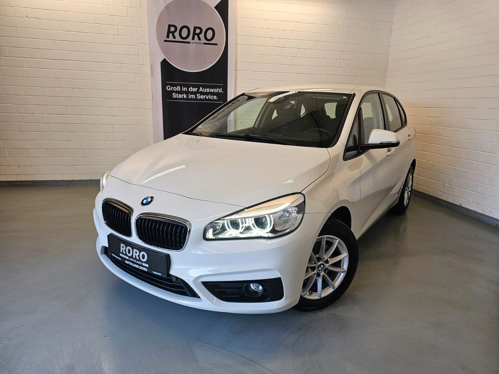 BMW 218 2 Active Tourer 218 i Advantage + 8.Reifen