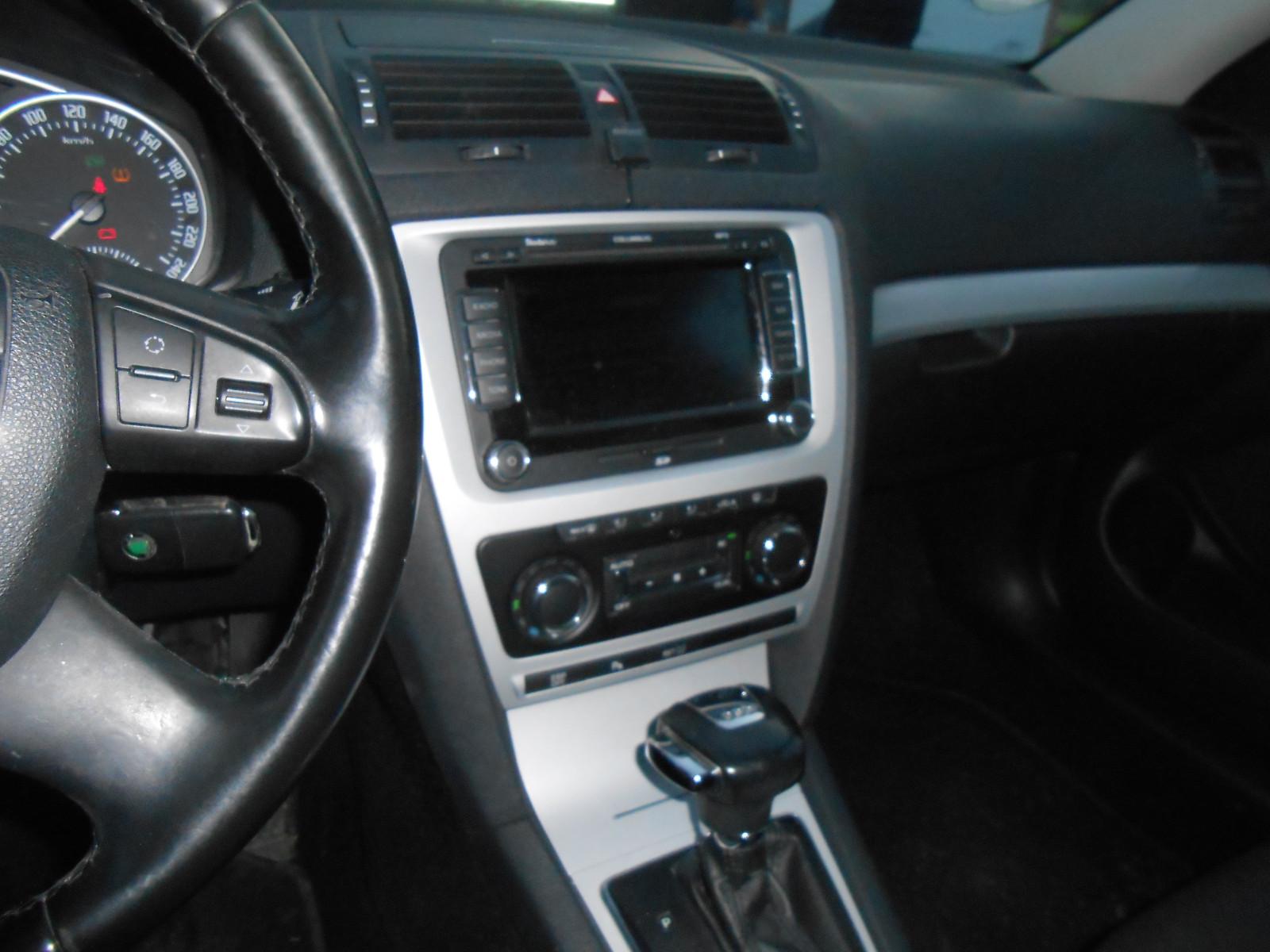 Skoda Octavia 2009 — photo 13