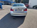 BMW 320i - - BMW 320 aus 2006: 320i