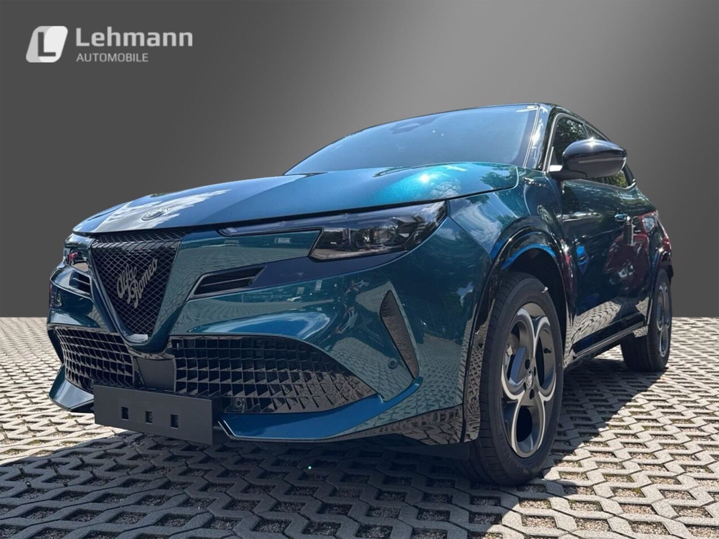 Fahrzeugabbildung Alfa Romeo Junior Ibrida Sport Speciale 1,2 VGT 107kW MY26