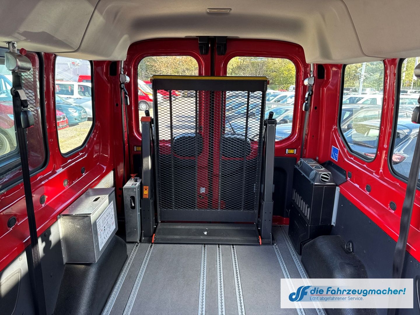 Fahrzeugabbildung Ford Transit Kombi 350 L3 Trend Temp Klima *7160