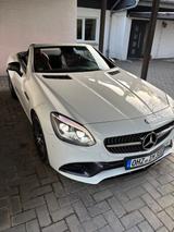 Mercedes-Benz SLC 300 Autom. - - Mercedes-Benz SLC 300 von privat