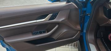 2023 Porsche TAYCAN — миниатюра 13