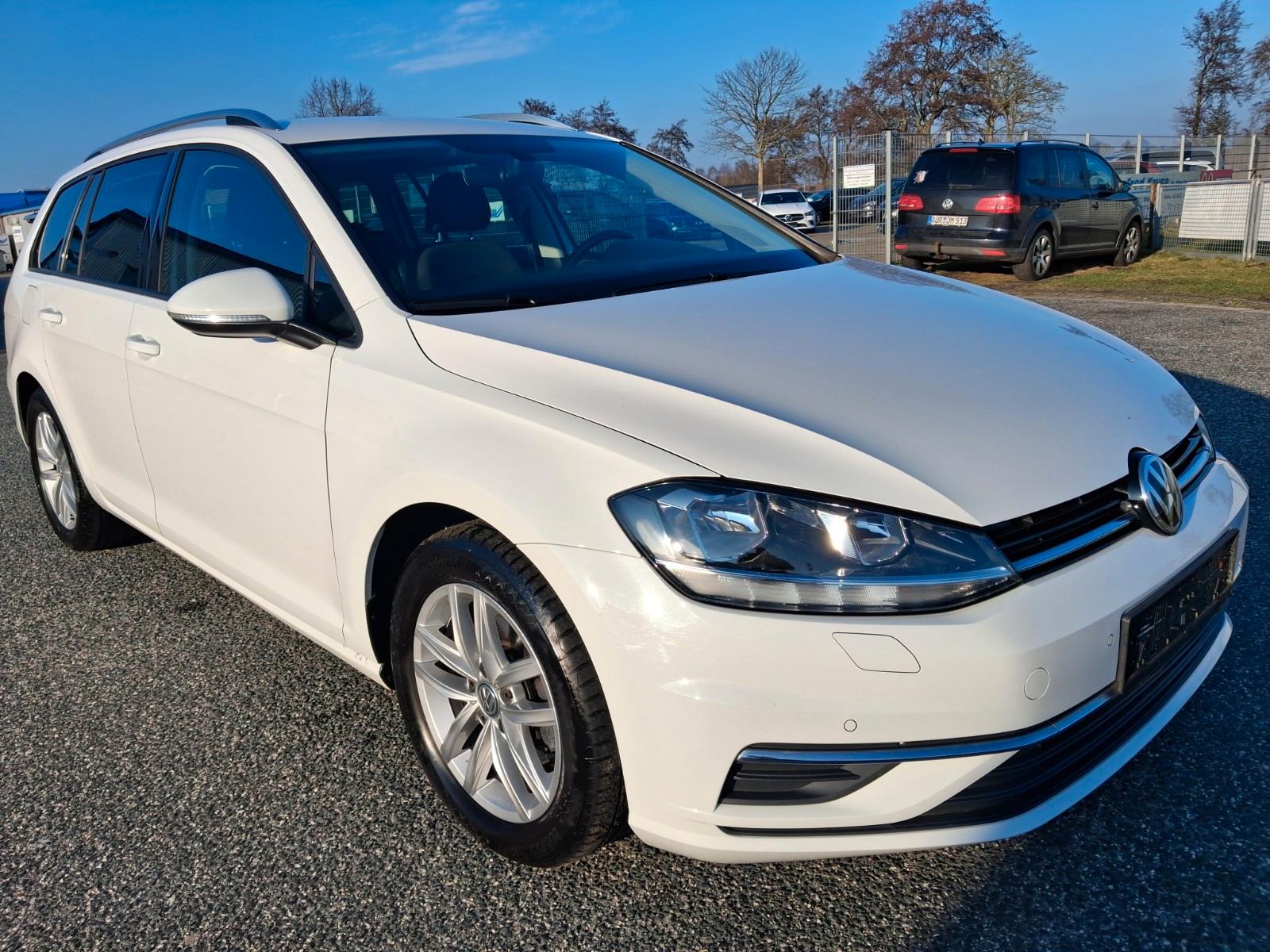 Volkswagen Golf VII Variant Comfortline *1 Hand * AHK*