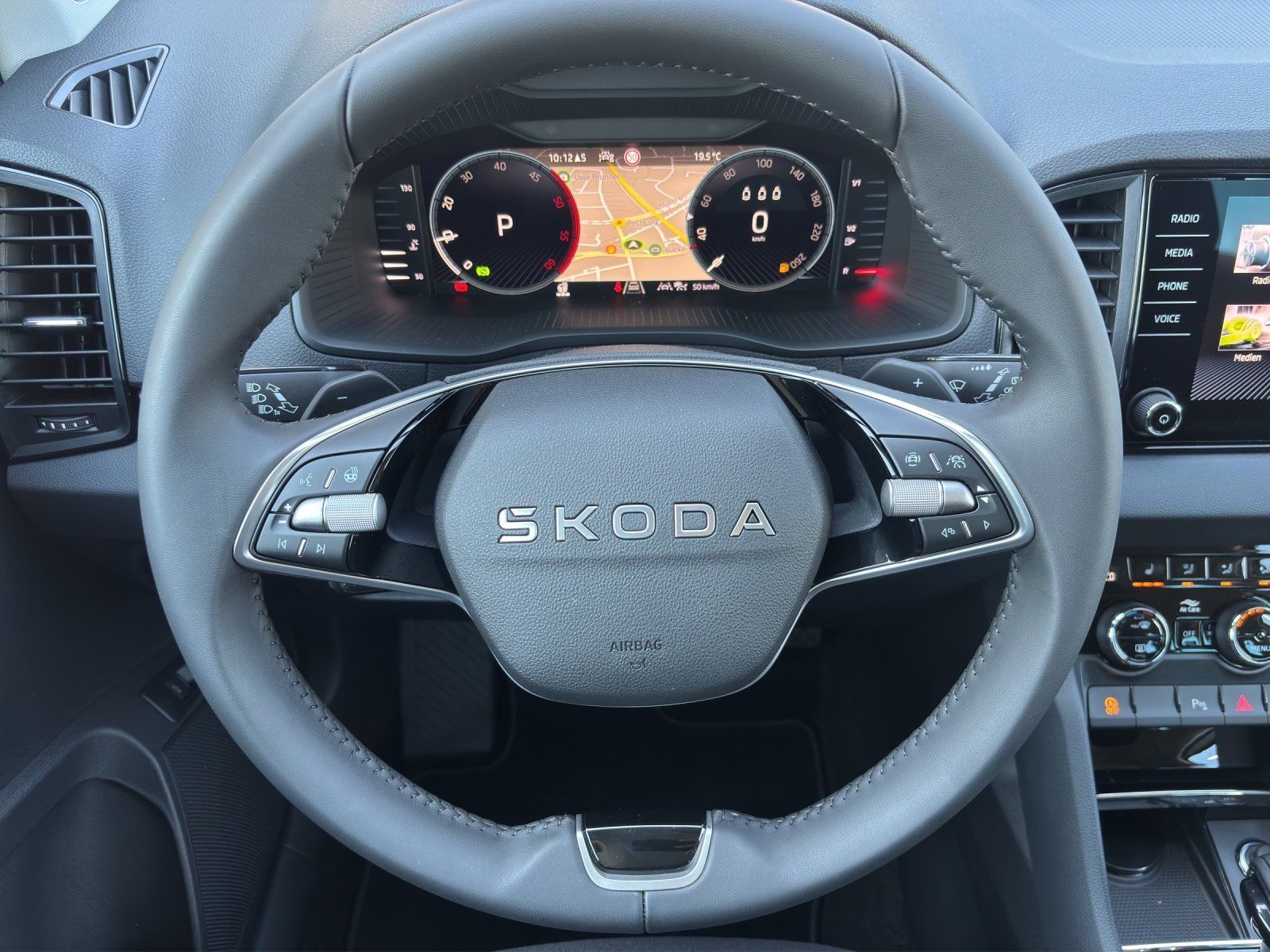 Fahrzeugabbildung SKODA Karoq Balance 2,0 TDI 110 kW DSG MATRIX/AHK/ACC