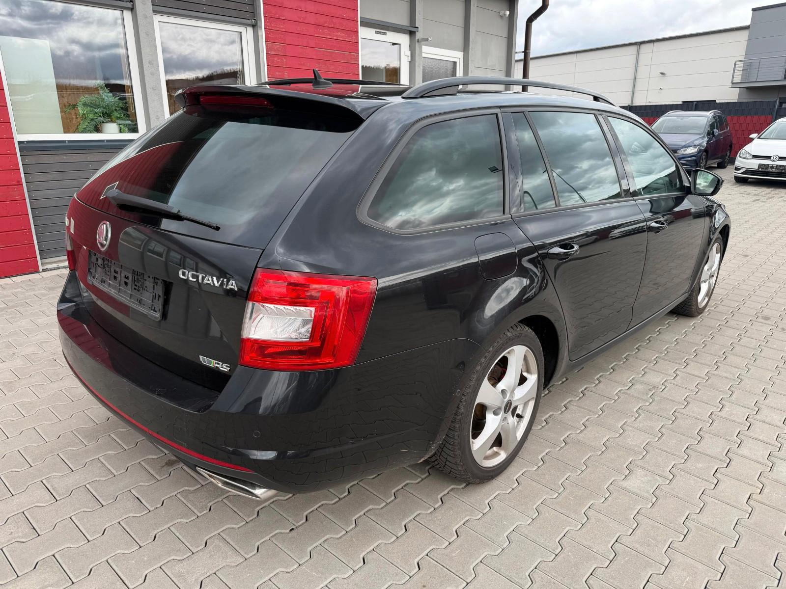 Skoda Octavia Combi RS*PANO*LEDER*KAMERA*