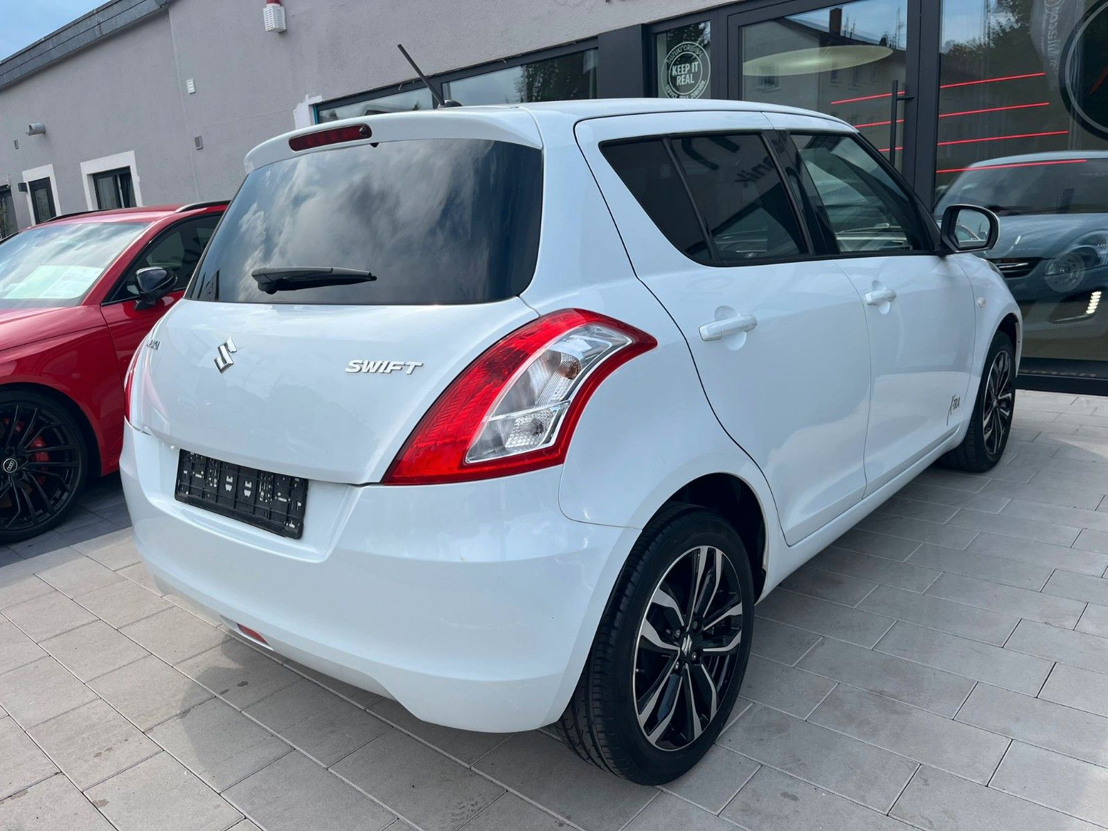 Fahrzeugabbildung Suzuki Swift X-TRA
