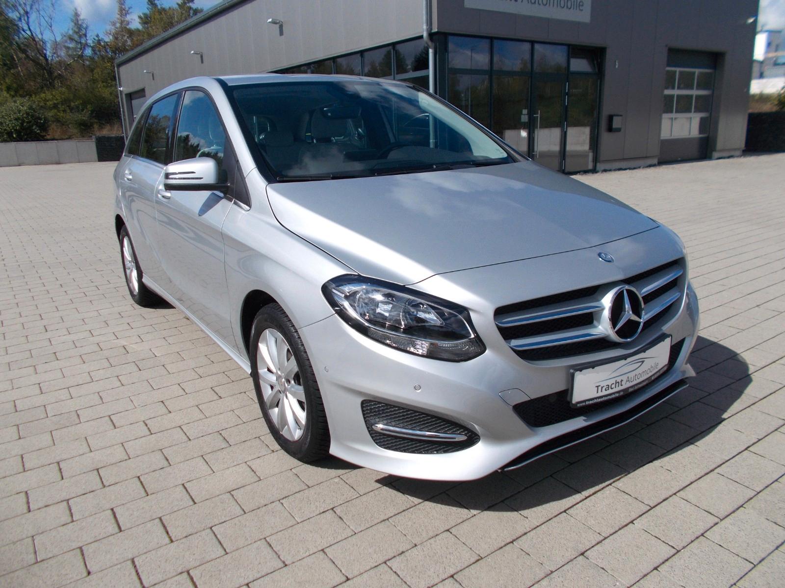 Mercedes-Benz B 180 *Navigation Parkassist.*Sitzheizung*Tempom