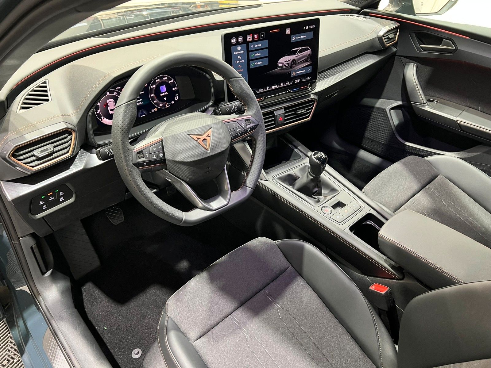 Fahrzeugabbildung CUPRA Leon Sportstourer 1.5 TSI - ACC - Keyless - RFK