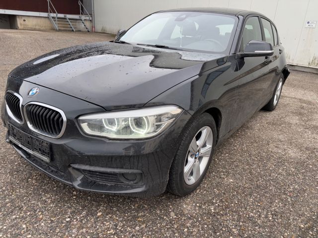 BMW 118 I Limousine Automatik  NAVI LED