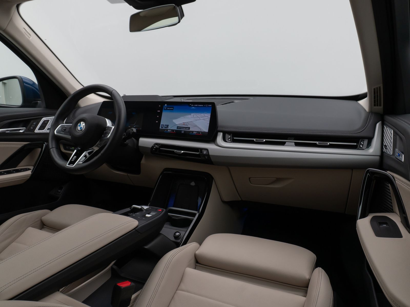 Fahrzeugabbildung BMW X1 xD23i Panorama 360° HUD H/K AHK Komfort Sport
